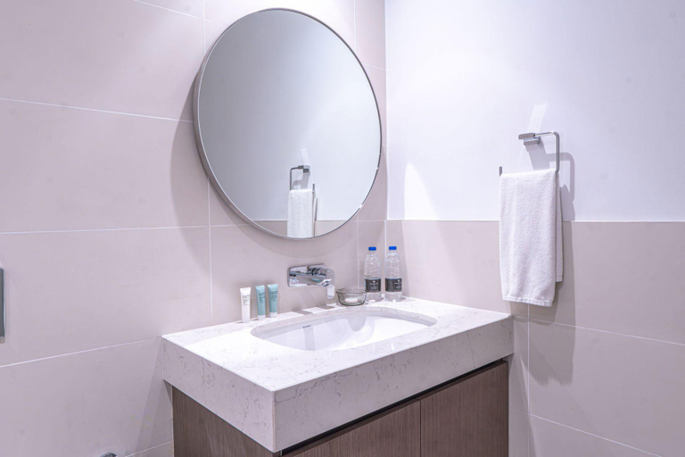 Bathroom 5, YOUR STAY APARTMENTS , Dubai