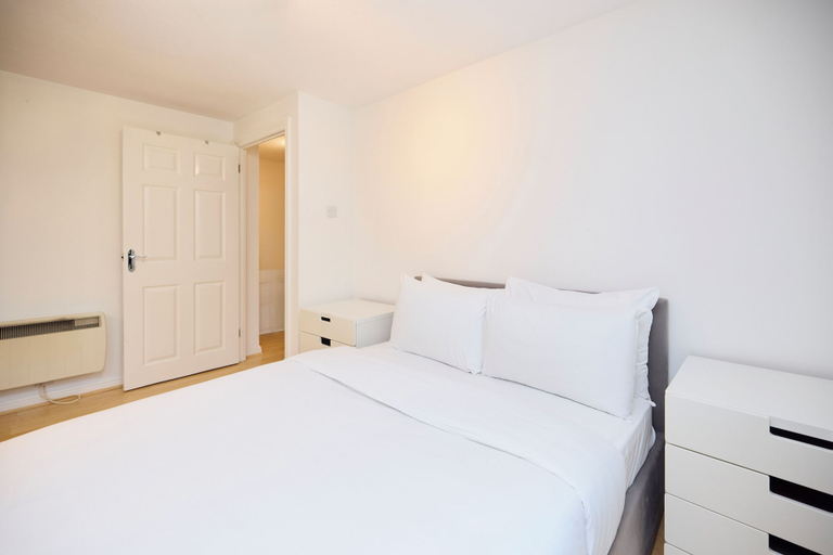 Room 3, Meet Me in Willesden Green, London