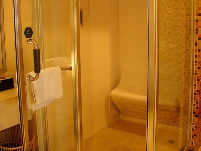Bathroom 4, The Clipper Hotel, Dongguan