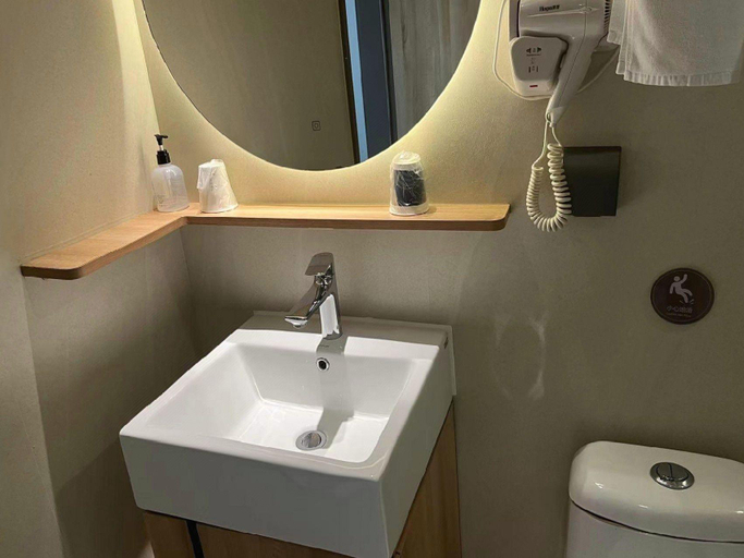 Bathroom 3, Home Inn Neo Shanghai Pudong Airport, Shanghai