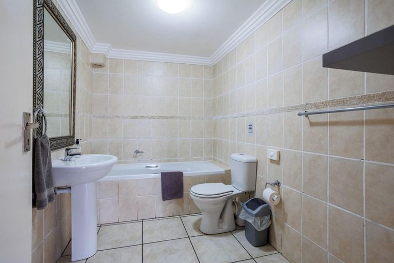 Bathroom 5, Ilita Lodge, Eden