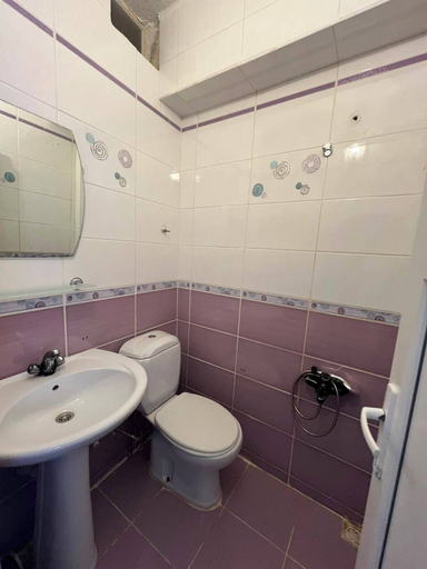Bathroom 4, Ada Motel 2, Marmara