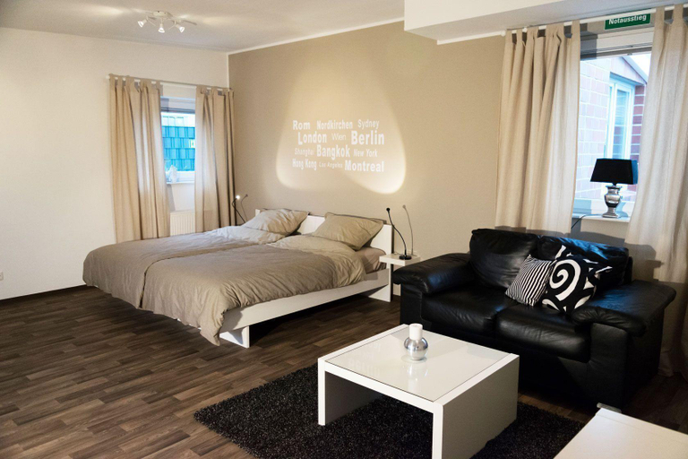 Bedroom 3, Hostel Hamm by Geronimo, Hamm