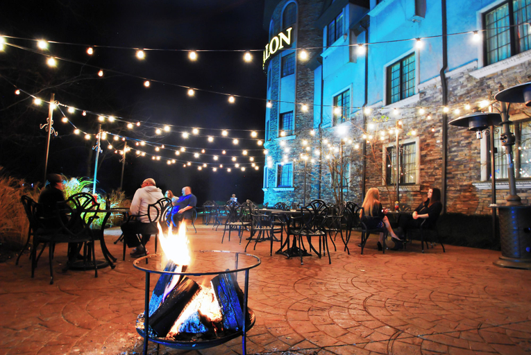 Food & Drinks 5, Chateau Avalon Hotel & Spa, Kansas City