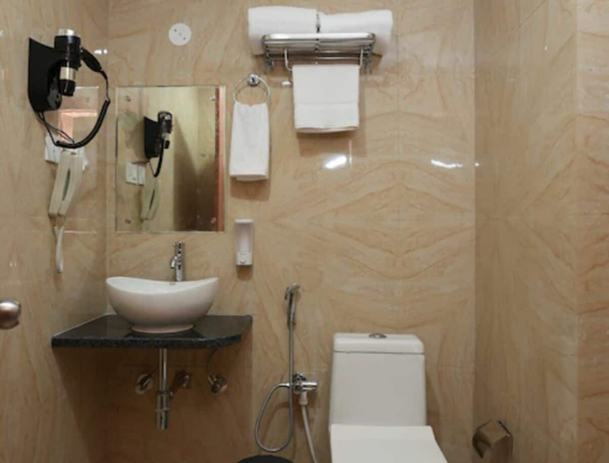 Bathroom 3, HOTEL SS EXOTICA, Purba Champaran