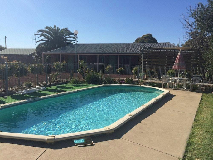 Sport & Beauty 3, Barham Colonial Motel, Wakool