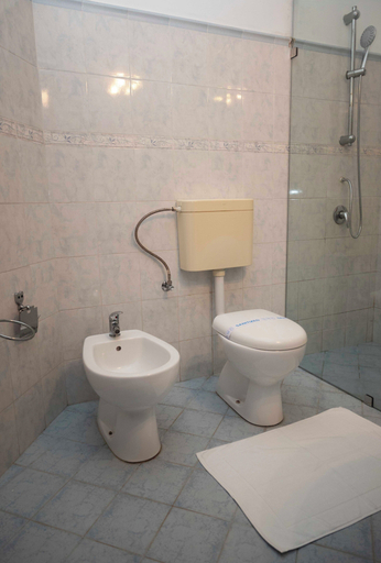 Bathroom 5, Eco Serenity Kandy, K.F.G. & G. Korale