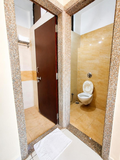 Bathroom 2, Dream Hills Resort, Udaipur