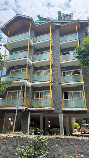 Entrance 4, Hotel Rudra Grand, Kullu