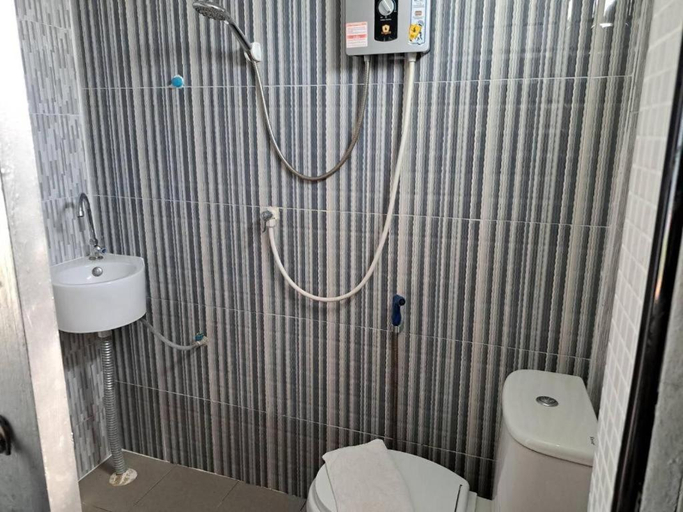 Bathroom, LampangPvillage, Muang Lampang