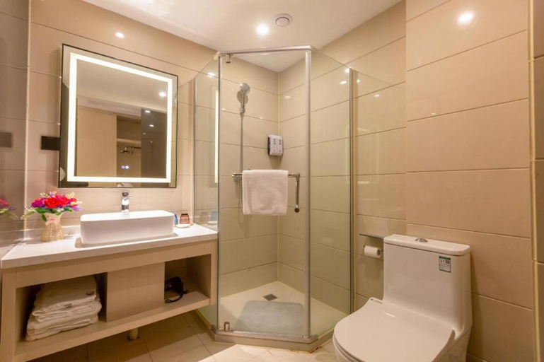 Bathroom 4, Gya Shanghai Long Distance Passenger Terminal Hote, Shanghai
