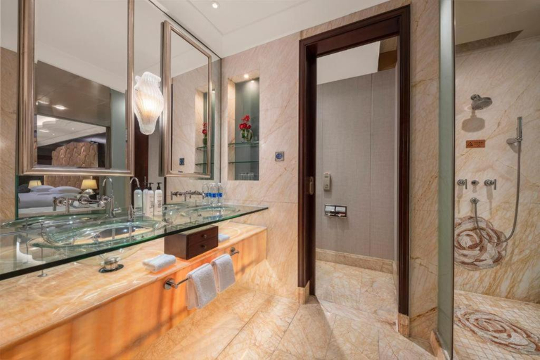 Bathroom 5, New Century Grand Hotel Ningbo, Ningbo