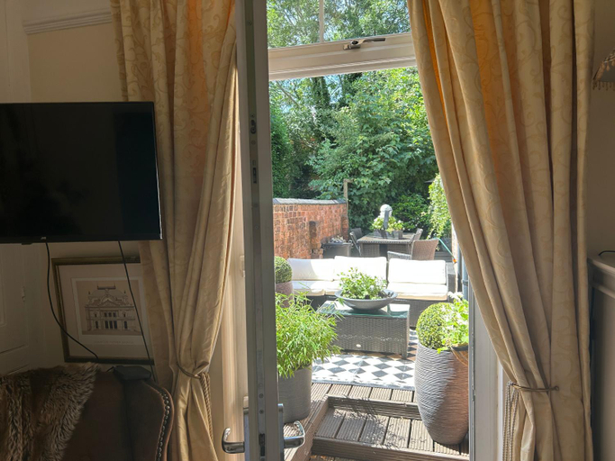 Others 4, Albany house Harborne, Birmingham