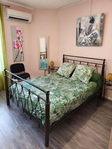 Bedroom 3, Hostel Élisée Perpignan, Pyrénées-Orientales