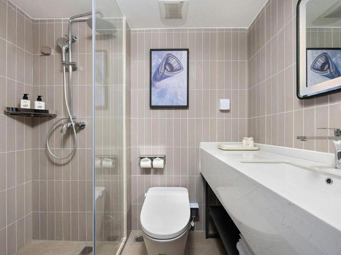 Bathroom 4, Jinjiang Inn Shenzhen Airport, Shenzhen