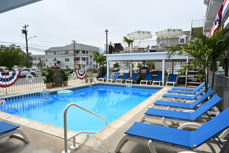 Sport & Beauty 4, Grecian Garden Motel, Cape May
