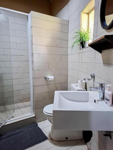 Bathroom, Musina Hotel and Conference Centre, Vhembe