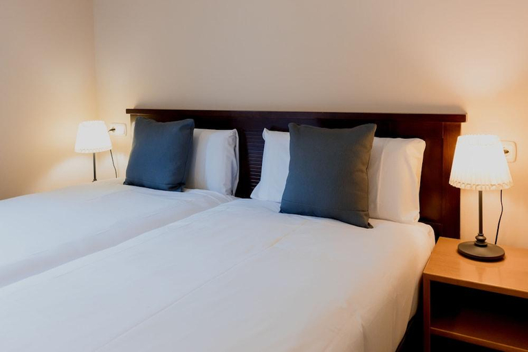 Bedroom, Vista Tarter Apartments