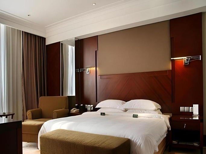 Bedroom 2, Tianjin Airport Baiyun Hotel, Tianjin