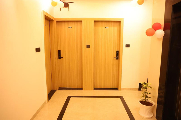 Others 4, The Hotel Phoenix, Indore