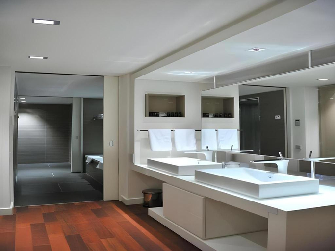 Bathroom 4, Worldhotel Saltanat Almaty, Almaty
