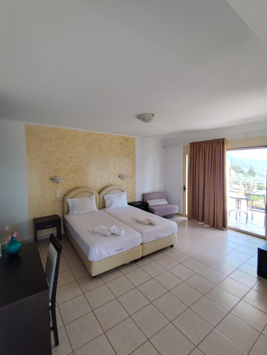 Bedroom 2, Hotel Theasis, Central Greece