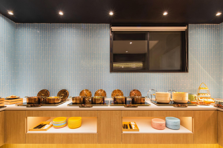 Food & Drinks 4, Hanting Hotel Nanyang Town Pingshi Temple Jianshe Avenue, Nanyang