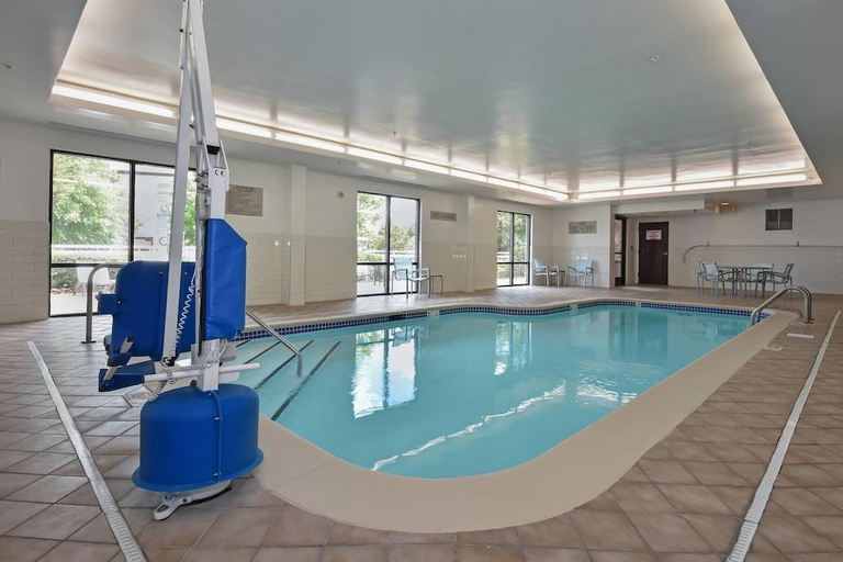 Sport & Beauty, SpringHill Suites by Marriott Charlotte Concord Mills Spdwy, Cabarrus