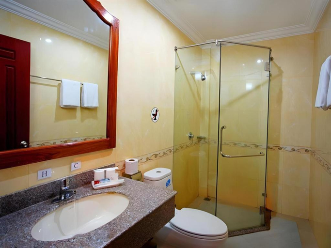 Bathroom, Thunborey Hotel, Siem Reap