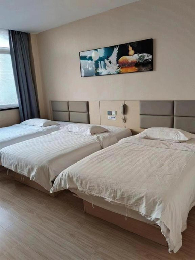 Bedroom 2, Super 8 Hotel Qingdao Golden Beach Changjiang Road, Qingdao
