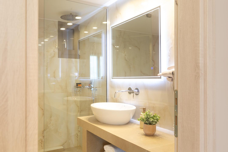 Bathroom 3, Calmare Suites, Crete