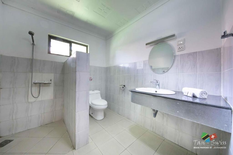 Bathroom 3, Tan-Swiss Lodge, Kilosa