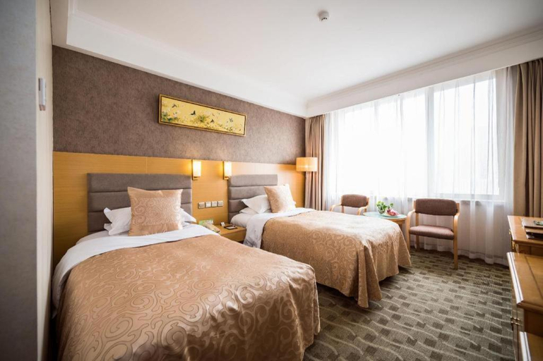 Bedroom 2, Qingdao Royal Garden Hotel, Qingdao