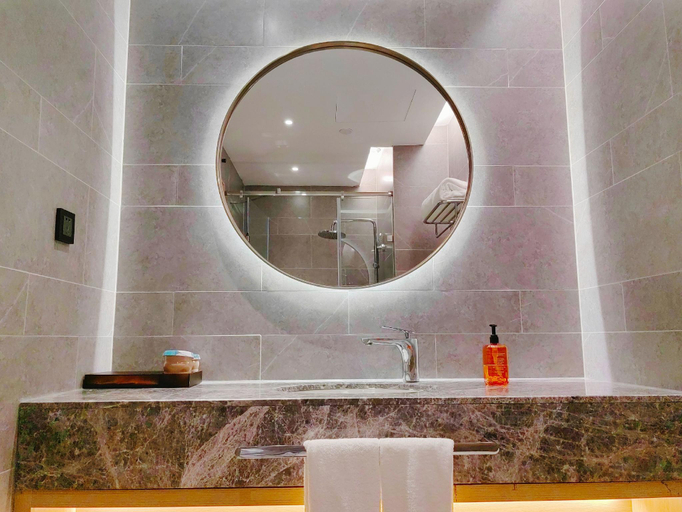 Bathroom, Orange Hotel Weifang Xinhua Road, Weifang