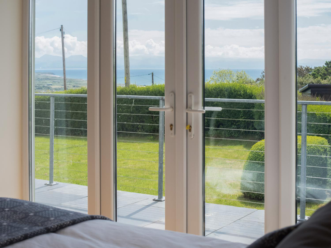 Bedroom, Awelfryn, Gwynedd