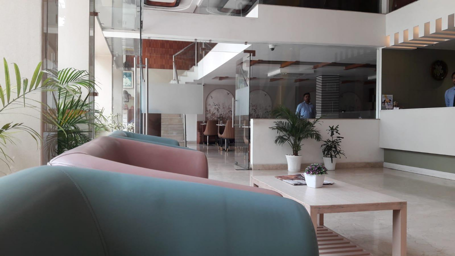 Public Area 2, Hotel Crown Palace, Kaushambi
