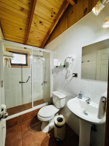 Bathroom 3, Cabañas Parque Del Lago, Cautín
