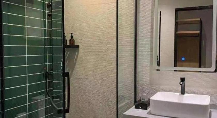 Bathroom 3, Green Tree Inn Express Anhui Bozhou Mengcheng County Chengnan New District, Bozhou
