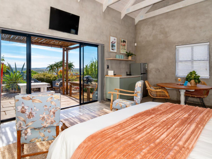 Bedroom, L'abri, West Coast