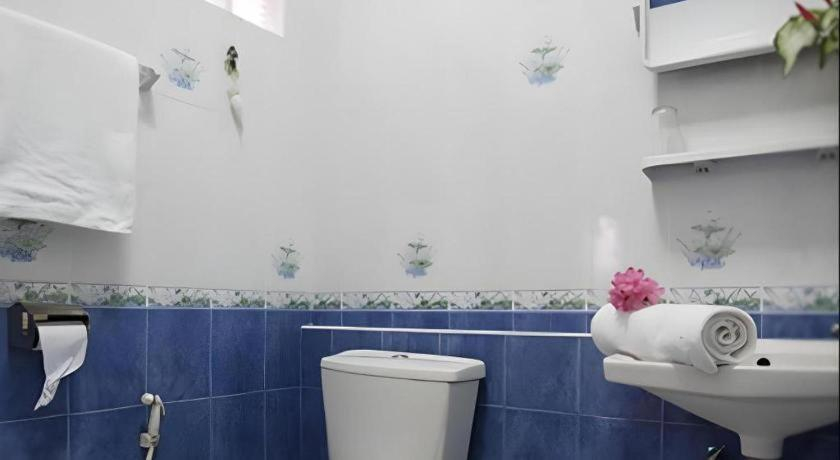 Bathroom, Anongnat Greenview Resort, Wang Num Khiaw