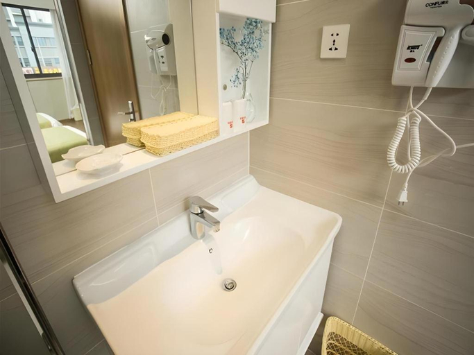Bathroom 3, Shell Changzhou Yangrong City Hotel, Changzhou