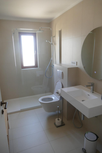 Bathroom 4, Villa Stupavsky, Pakoštane