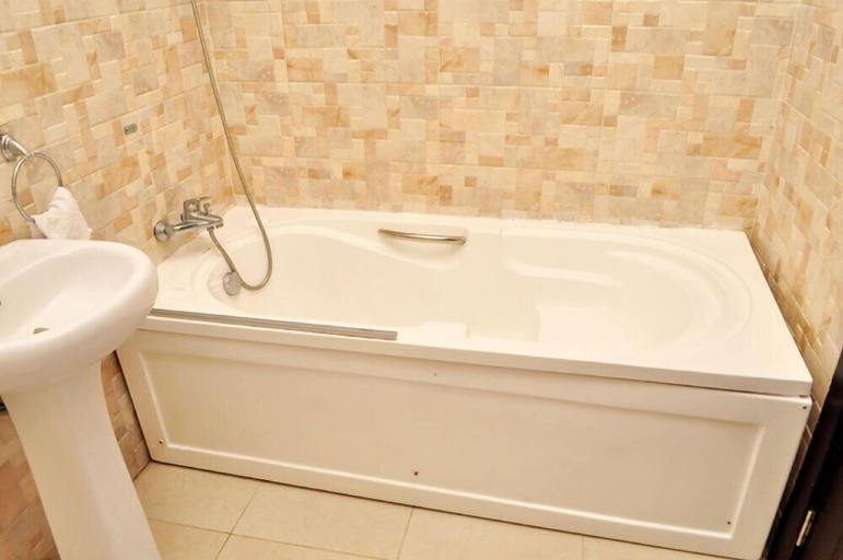 Bathroom 5, Qeesh Quintessential Apartments, Jos North