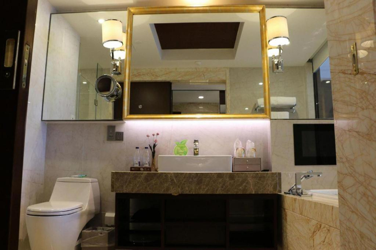 Bathroom 3, Bairun Zhenjiang International Hotel, Zhenjiang