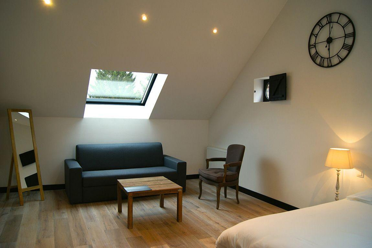 Bedroom 4, La Grange de Salomé, Nord