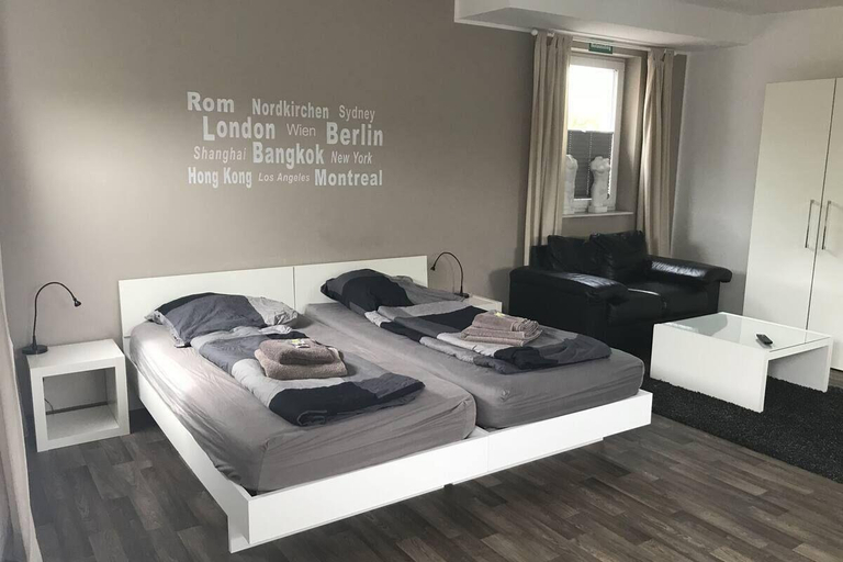 Bedroom 2, Hostel Hamm by Geronimo, Hamm