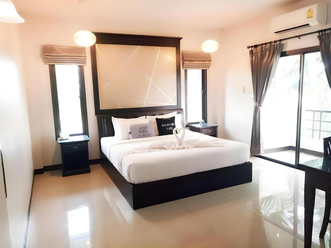Bedroom 2, Rittiboon Vintage Hotel, Muang Phrae