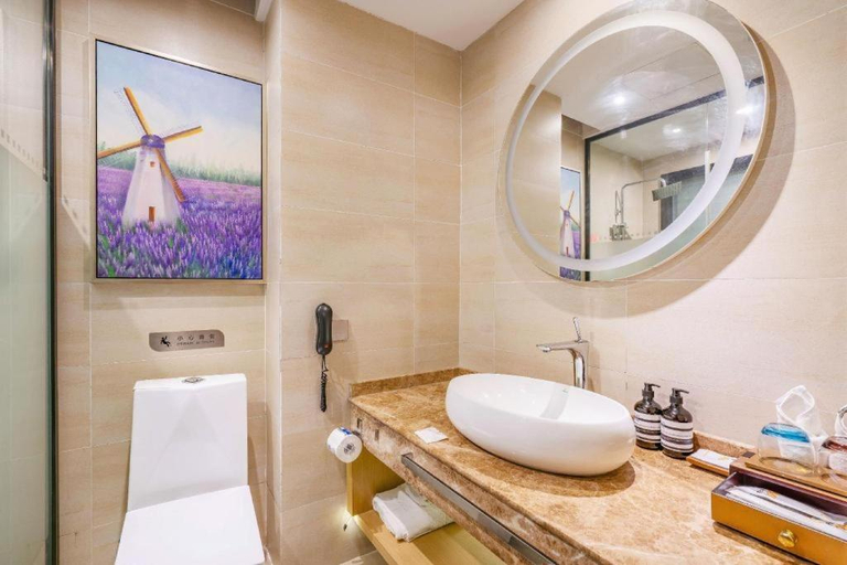 Bathroom 3, Lavande Hotel Jingjiang Automobile Terminal, Taizhou