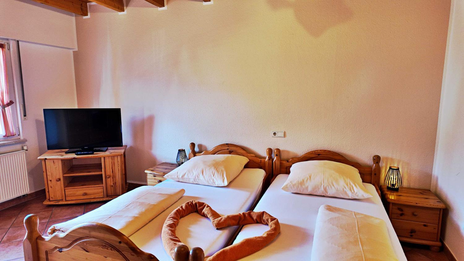 Bedroom 2, Landgasthof Scherer, Olpe