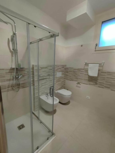 Bathroom 2, Corte del Sole, Verona